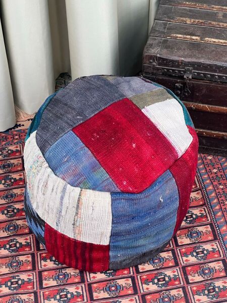 Nostaljik Kilim Puf Ölçü Çap 45 Cm Yükseklik 42 Cm