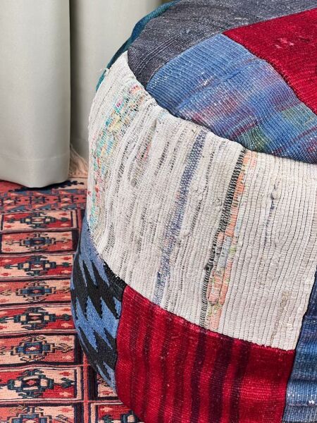 Nostaljik Kilim Puf Ölçü Çap 45 Cm Yükseklik 42 Cm