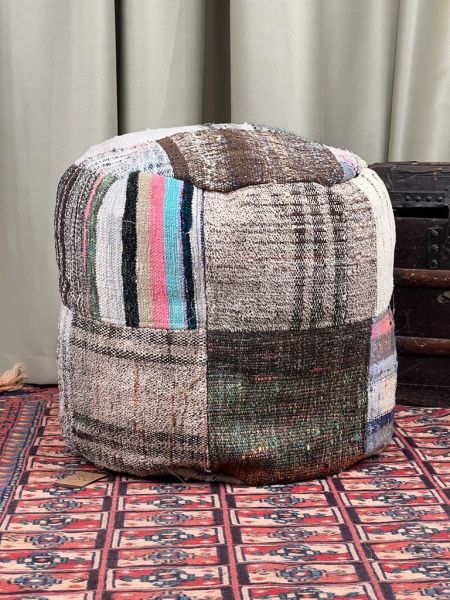 Nostaljik Kilim Puf Ölçü Çap 45 Cm Yükseklik 42 Cm