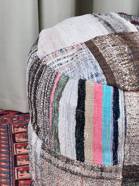 Nostaljik Kilim Puf Ölçü Çap 45 Cm Yükseklik 42 Cm
