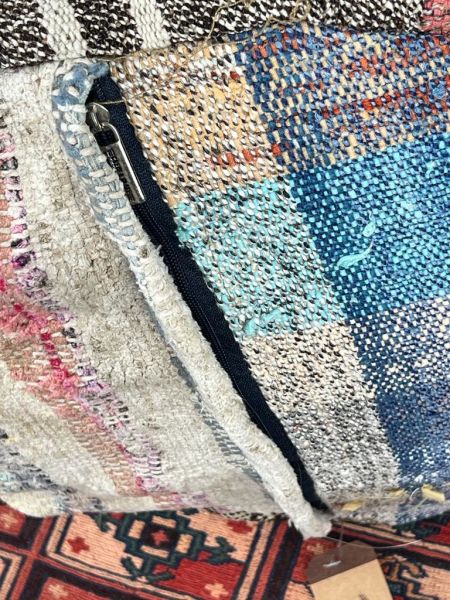 Nostaljik Kilim Puf Ölçü Çap 45 Cm Yükseklik 42 Cm