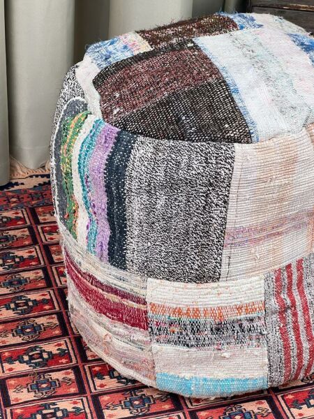Nostaljik Kilim Puf Ölçü Çap 45 Cm Yükseklik 42 Cm