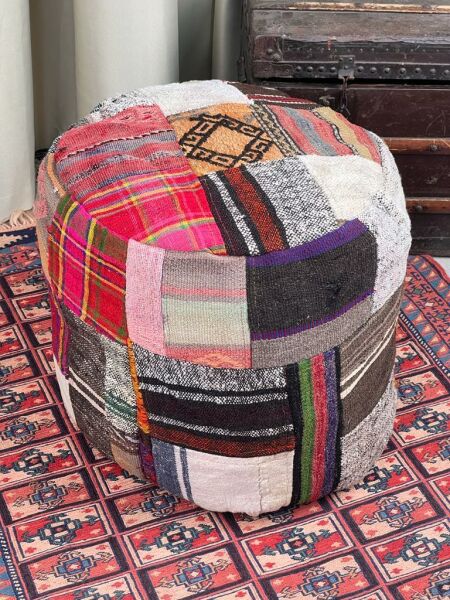 Nostaljik Kilim Puf Ölçü Çap 45 Cm Yükseklik 42 Cm