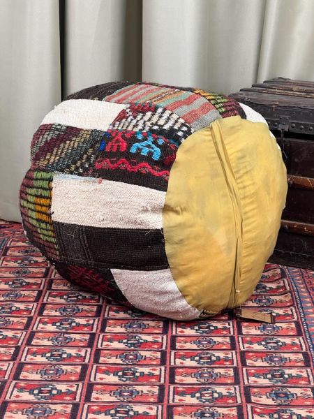 Nostaljik Kilim Puf Ölçü Çap 45 Cm Yükseklik 42 Cm