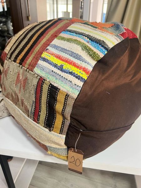 Nostaljik Kilim Puf Ölçü Çap 45 Cm Yükseklik 42 Cm