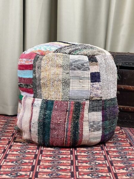 Nostaljik Kilim Puf Ölçü Çap 45 Cm Yükseklik 42 Cm