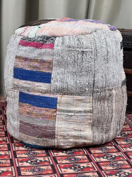Nostaljik Kilim Puf Ölçü Çap 45 Cm Yükseklik 42 Cm