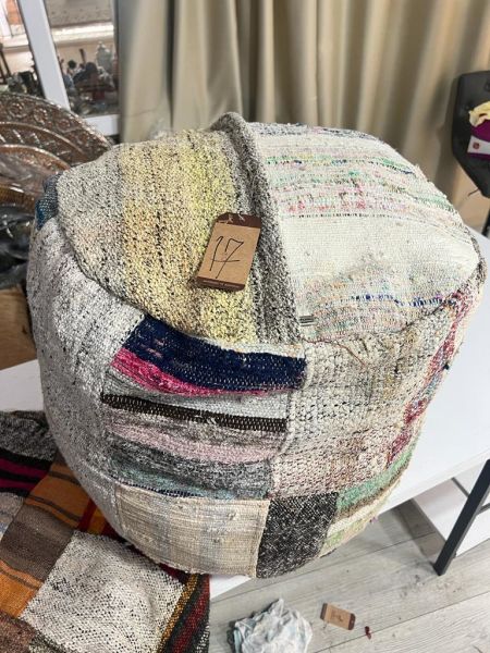 Nostaljik Kilim Puf Ölçü Çap 45 Cm Yükseklik 42 Cm