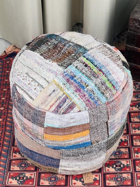 Nostaljik Kilim Puf Ölçü Çap 45 Cm Yükseklik 42 Cm