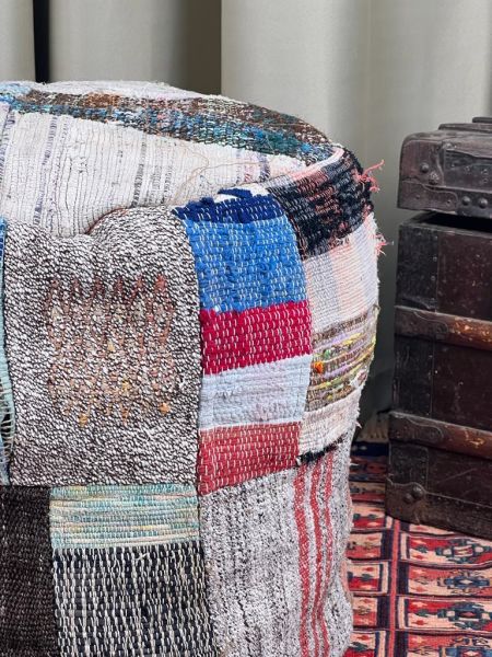 Nostaljik Kilim Puf Ölçü Çap 45 Cm Yükseklik 42 Cm
