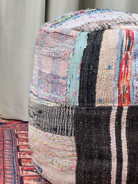 Nostaljik Kilim Puf Ölçü Çap 45 Cm Yükseklik 42 Cm