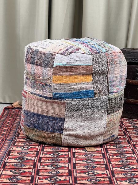 Nostaljik Kilim Puf Ölçü Çap 45 Cm Yükseklik 42 Cm