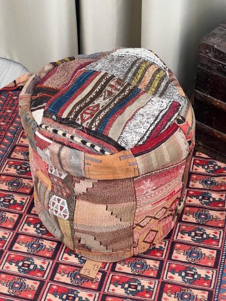 Nostaljik Kilim Puf Ölçü Çap 45 Cm Yükseklik 42 Cm