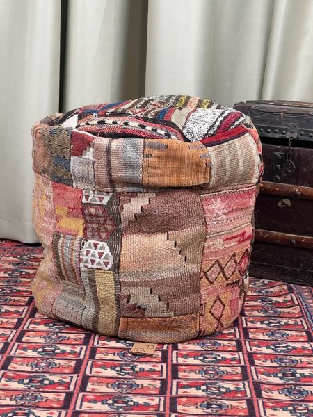 Nostaljik Kilim Puf Ölçü Çap 45 Cm Yükseklik 42 Cm