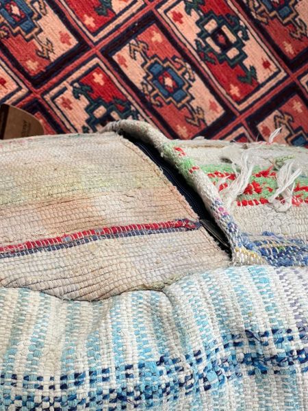 Nostaljik Kilim Puf Ölçü Çap 45 Cm Yükseklik 42 Cm