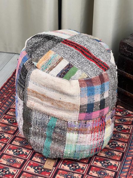 Nostaljik Kilim Puf Ölçü Çap 45 Cm Yükseklik 42 Cm