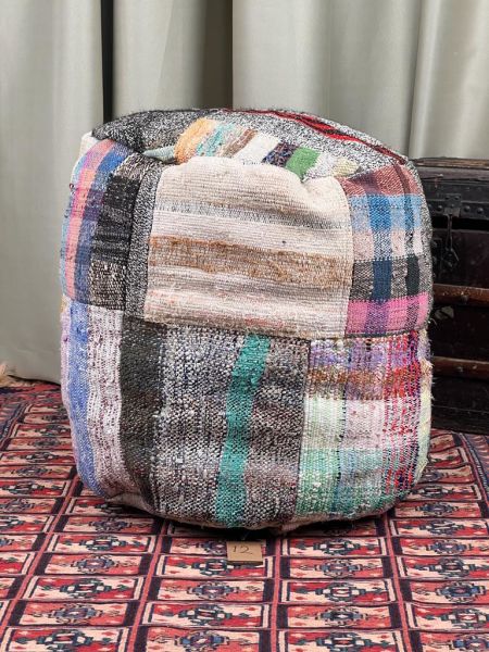 Nostaljik Kilim Puf Ölçü Çap 45 Cm Yükseklik 42 Cm