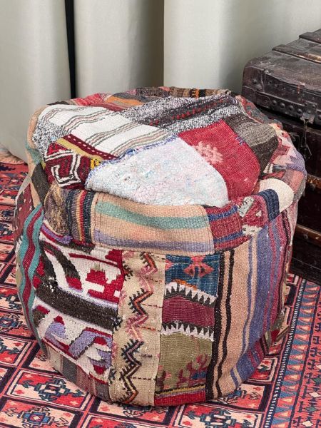 Nostaljik Kilim Puf Ölçü Çap 45 Cm Yükseklik 42 Cm