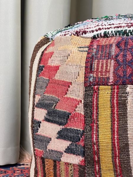 Nostaljik Kilim Puf Ölçü Çap 45 Cm Yükseklik 42 Cm