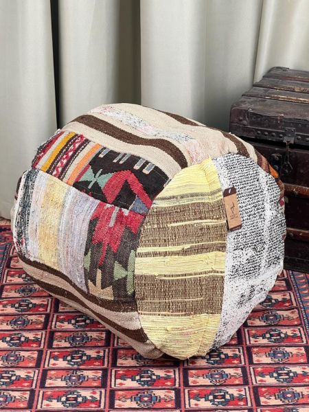Nostaljik Kilim Puf Ölçü Çap 45 Cm Yükseklik 42 Cm