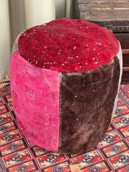 Nostaljik Kilim Puf Ölçü Çap 45 Cm Yükseklik 42 Cm