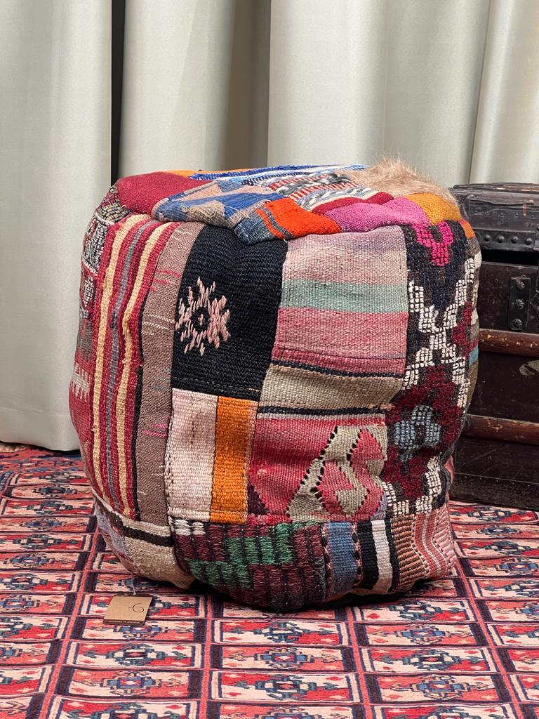 Nostaljik Kilim Puf Ölçü Çap 45 Cm Yükseklik 42 Cm