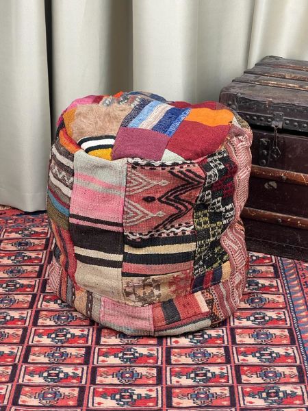 Nostaljik Kilim Puf Ölçü Çap 45 Cm Yükseklik 42 Cm