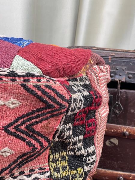 Nostaljik Kilim Puf Ölçü Çap 45 Cm Yükseklik 42 Cm