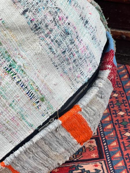 Nostaljik Kilim Puf Ölçü Çap 45 Cm Yükseklik 42 Cm