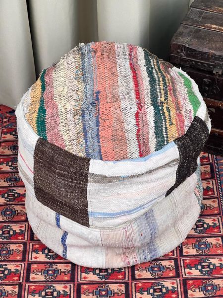 Nostaljik Kilim Puf Ölçü Çap 45 Cm Yükseklik 42 Cm