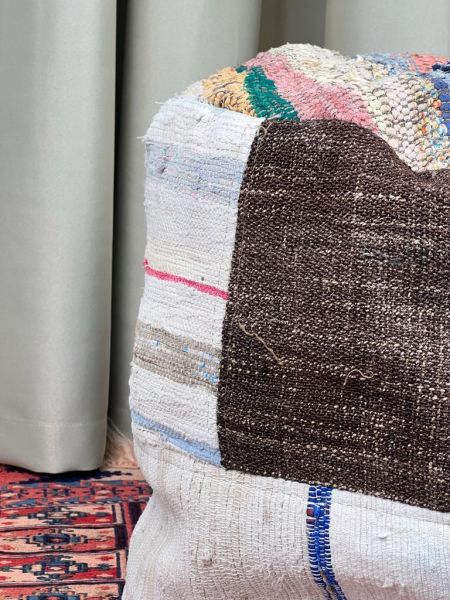 Nostaljik Kilim Puf Ölçü Çap 45 Cm Yükseklik 42 Cm