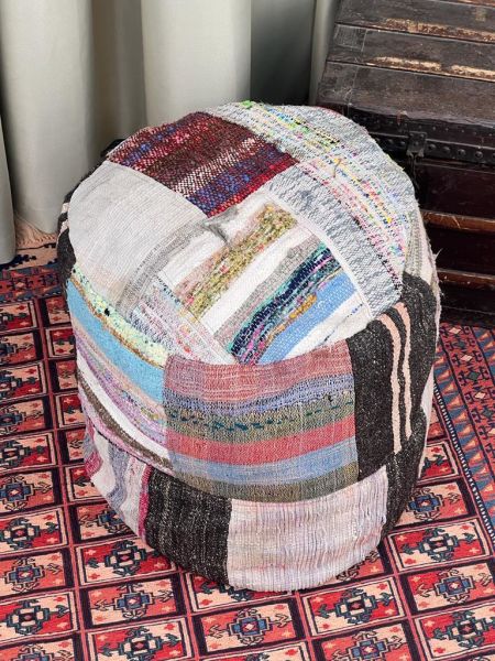 Nostaljik Kilim Puf Ölçü Çap 45 Cm Yükseklik 42 Cm