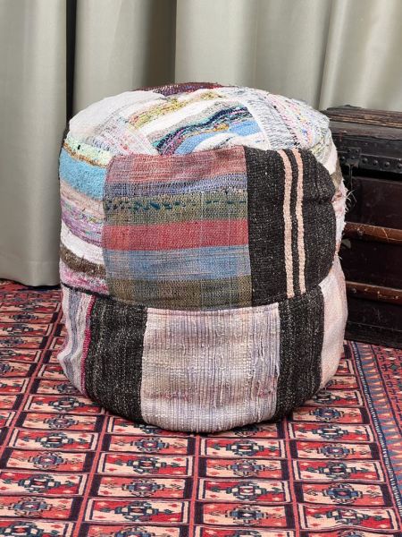 Nostaljik Kilim Puf Ölçü Çap 45 Cm Yükseklik 42 Cm