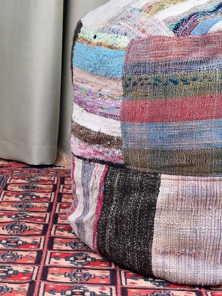 Nostaljik Kilim Puf Ölçü Çap 45 Cm Yükseklik 42 Cm