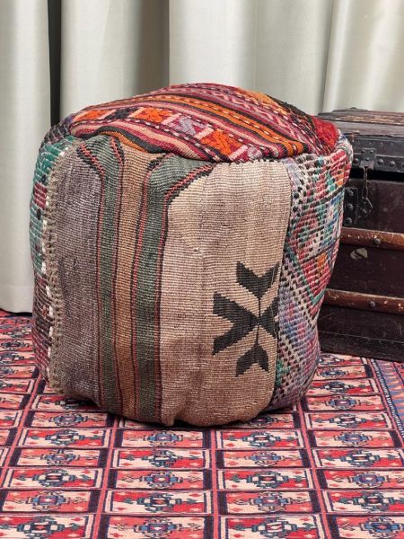 Nostaljik Kilim Puf Ölçü Çap 45 Cm Yükseklik 42 Cm