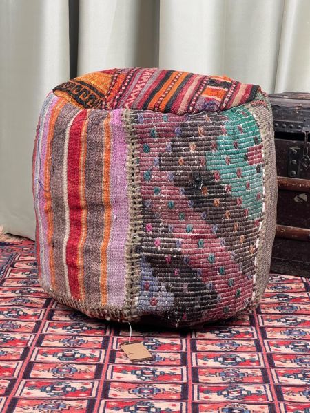 Nostaljik Kilim Puf Ölçü Çap 45 Cm Yükseklik 42 Cm