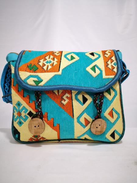 Kilim Desen Omuz Çantası Ölçü 36X24Cm