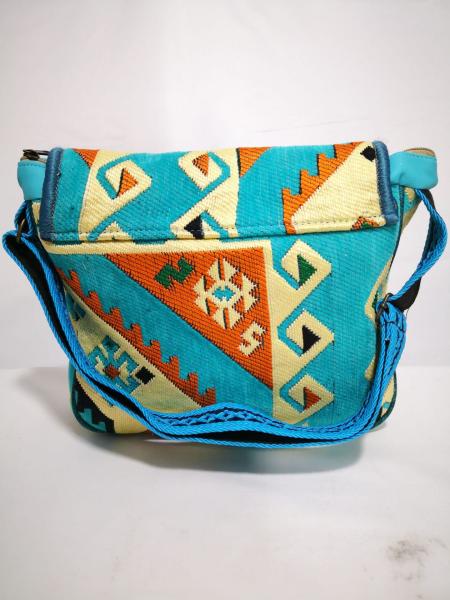 Kilim Desen Omuz Çantası Ölçü 36X24Cm