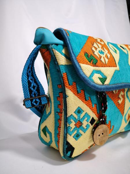 Kilim Desen Omuz Çantası Ölçü 36X24Cm