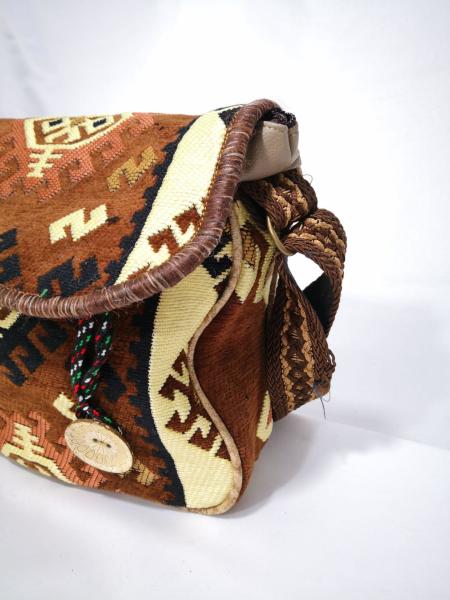 Kilim Desen Omuz Çantası Ölçü 36X24Cm