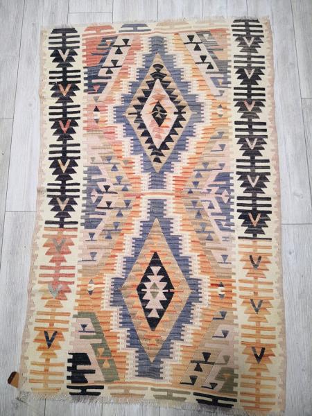 El Dokumasi Anadolu Motif Kök Boya Yün Kilim Aoa Ölçü 94X150Cm