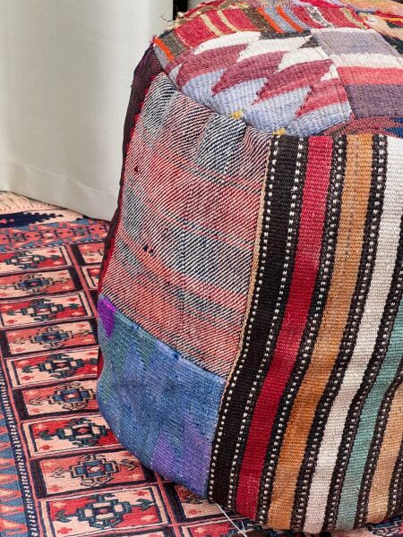 Nostaljik Kilim Puf Ölçü Çap 45 Cm Yükseklik 42 Cm