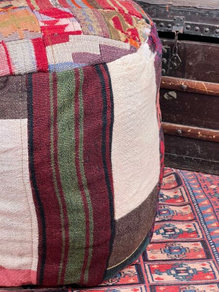 Nostaljik Kilim Puf Ölçü Çap 45 Cm Yükseklik 42 Cm