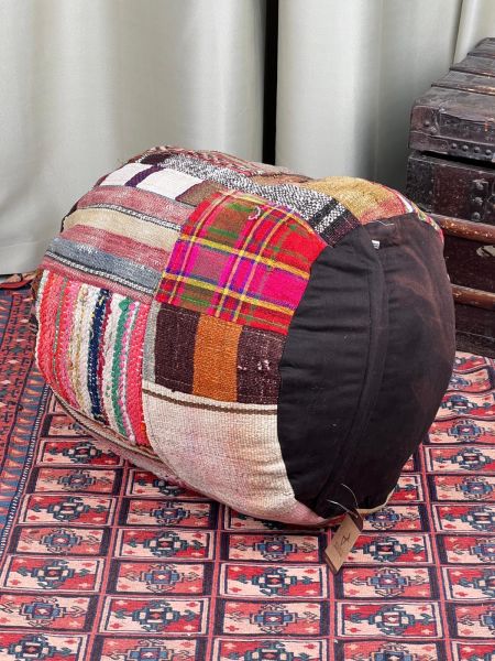 Nostaljik Kilim Puf Ölçü Çap 45 Cm Yükseklik 42 Cm