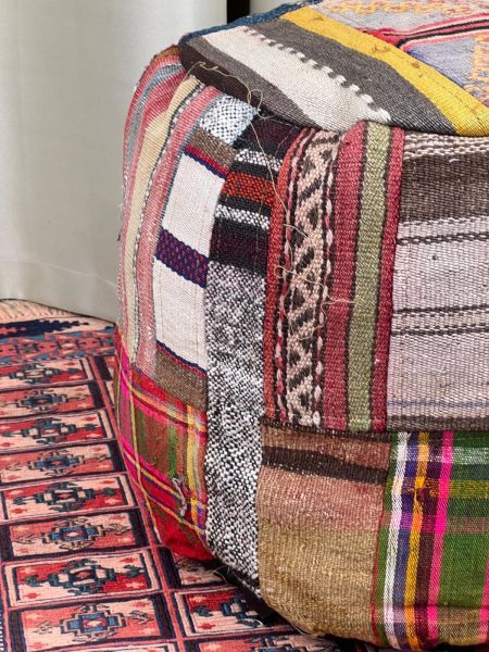 Nostaljik Kilim Puf Ölçü Çap 45 Cm Yükseklik 42 Cm