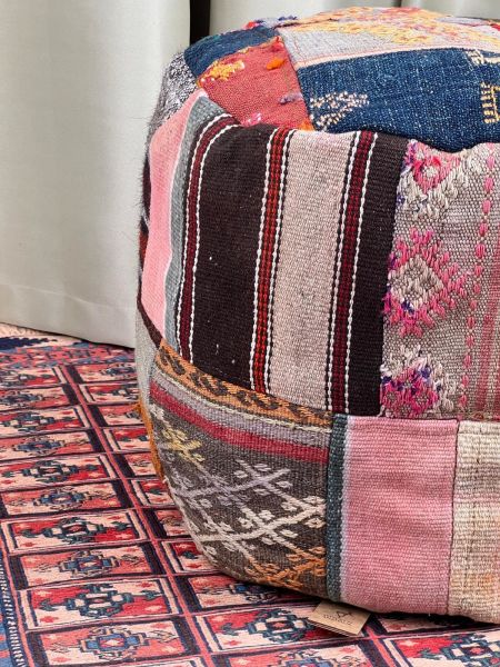 Nostaljik Kilim Puf Ölçü Çap 45 Cm Yükseklik 42 Cm