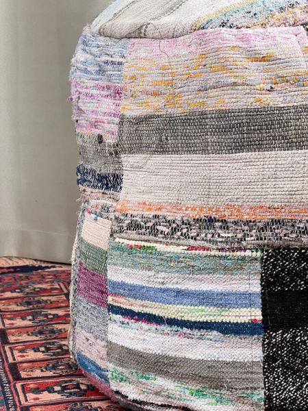 Nostaljik Kilim Puf Ölçü Çap 45 Cm Yükseklik 42 Cm