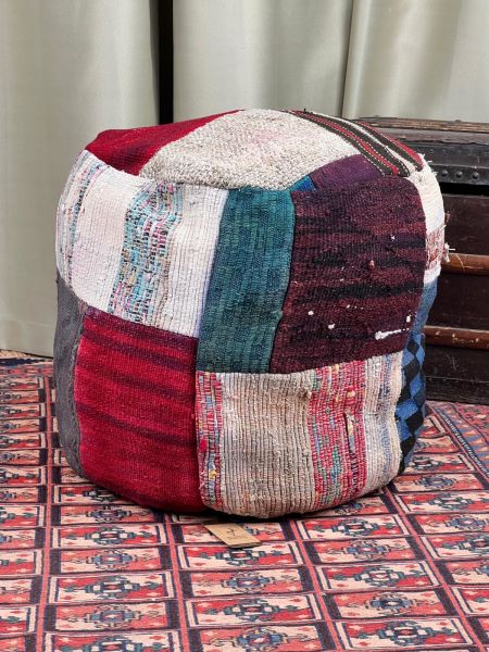 Nostaljik Kilim Puf Ölçü Çap 45 Cm Yükseklik 42 Cm