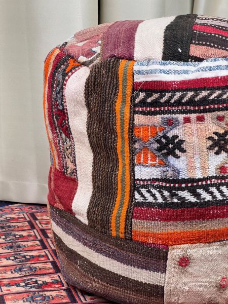 Nostaljik Kilim Puf Ölçü Çap 45 Cm Yükseklik 42 Cm
