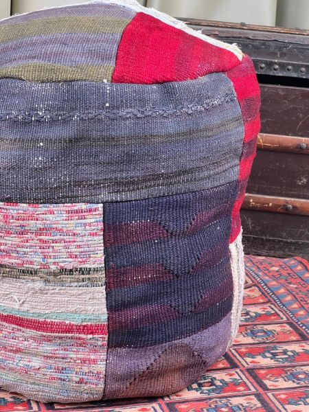 Nostaljik Kilim Puf Ölçü Çap 45 Cm Yükseklik 42 Cm